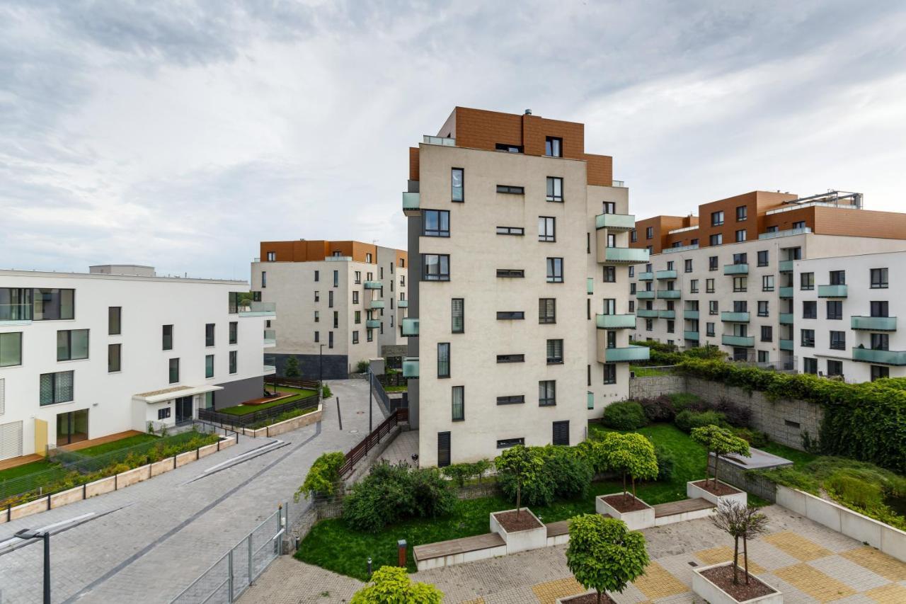 Golden Apartments Rezidence Nova Karolina Ostrava Exteriör bild